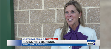 ቀዳማዊት እመቤት በWHSV3 ላይ ከተማሪዎች ጋር ስለ አንድ ተነሳሽነት ብቻ ይወስዳል።